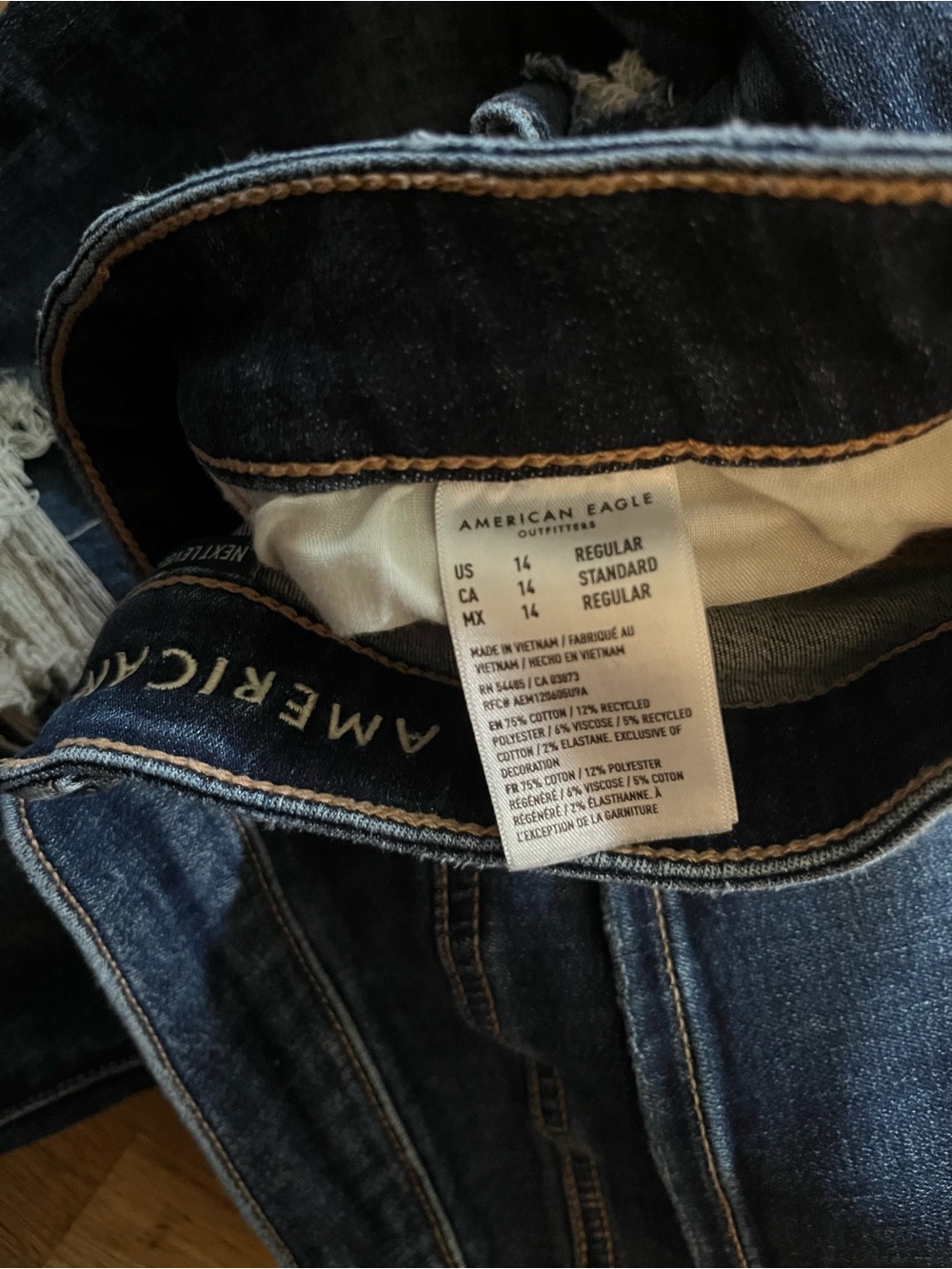American Eagle Outfitters Dark Blue Distressed Skinny Jeans - Picture 4 of 6